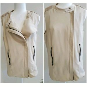 Harve benara vest medium